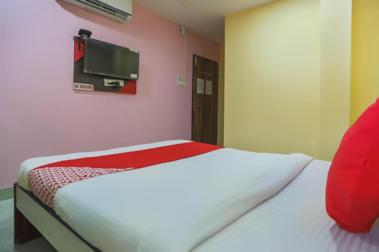 Oyo 62042 Niloy Guest House Jādabpur Exterior photo