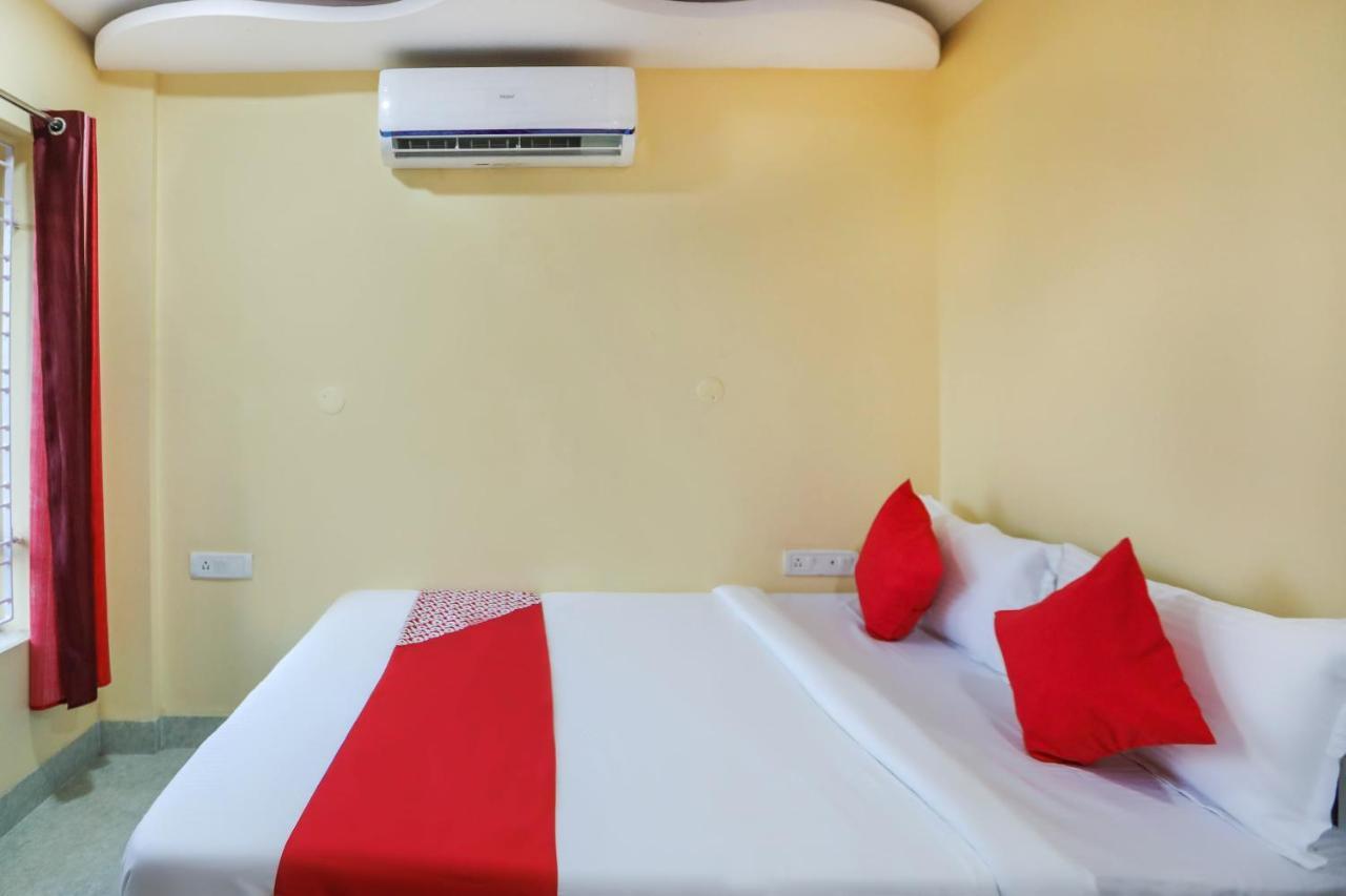Oyo 62042 Niloy Guest House Jādabpur Exterior photo