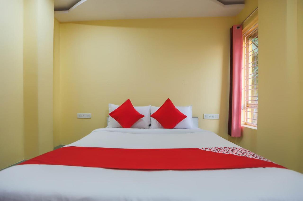 Oyo 62042 Niloy Guest House Jādabpur Exterior photo