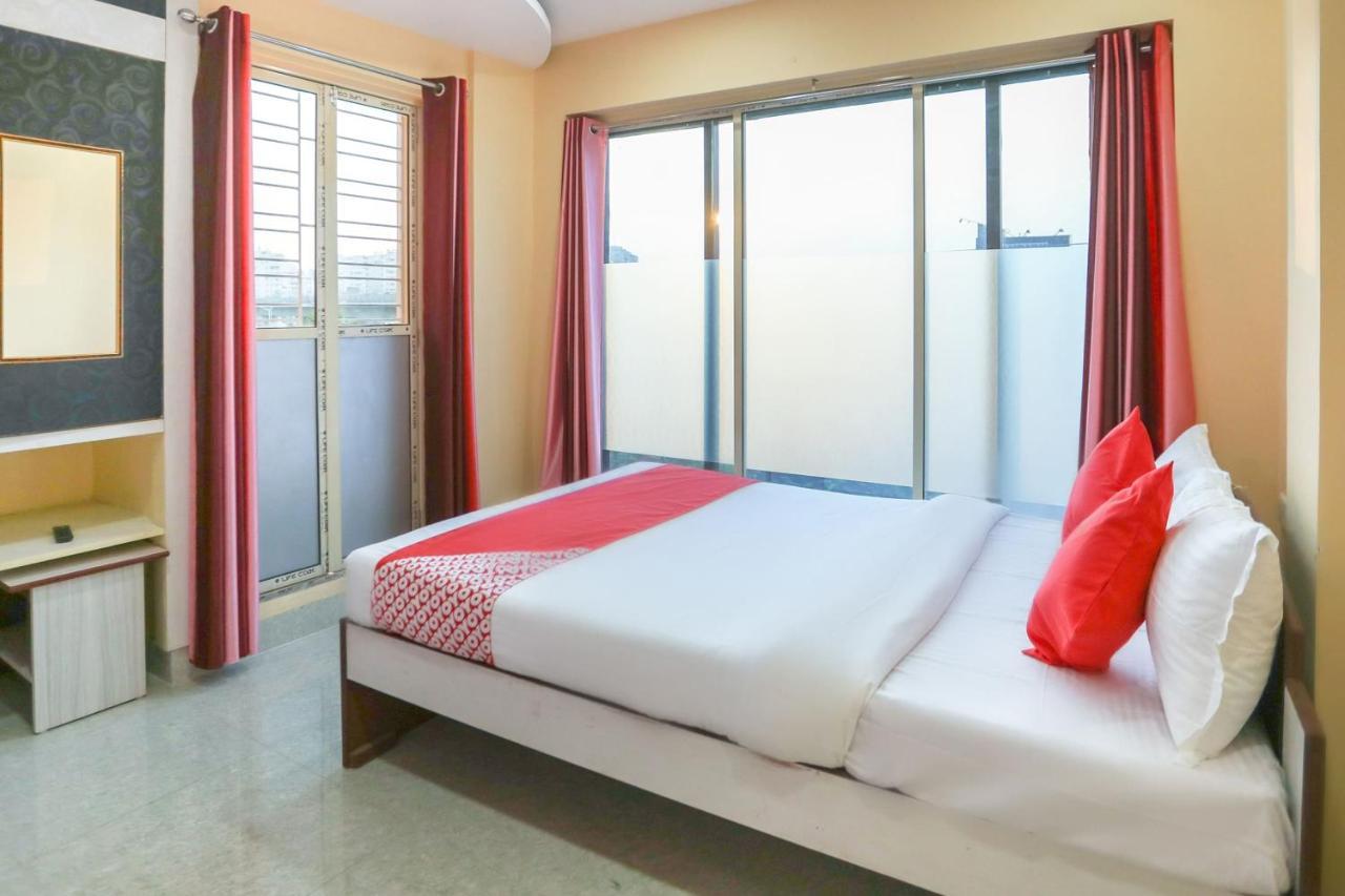 Oyo 62042 Niloy Guest House Jādabpur Exterior photo